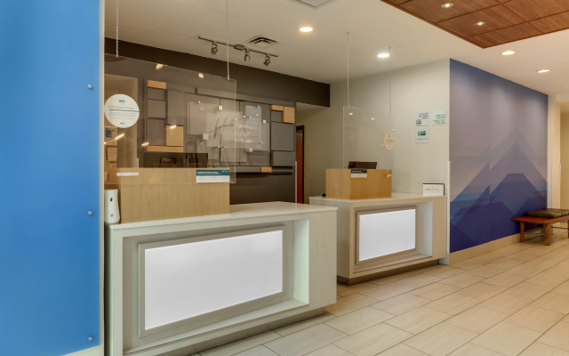 Holiday Inn Express & Suites Montpelier by IHG