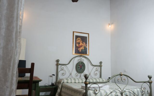 Отель Guest House SantAmbrogio комната для гостей