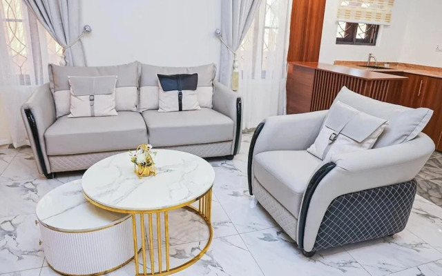 Vintage Palace Apartment