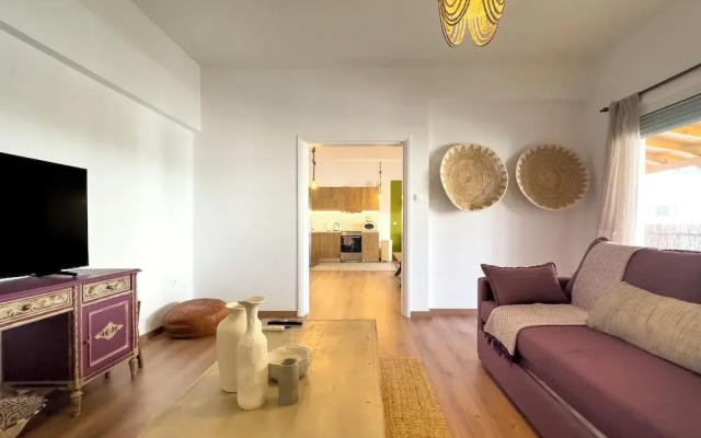 Phaedrus Living: Kallithea Heights Residence