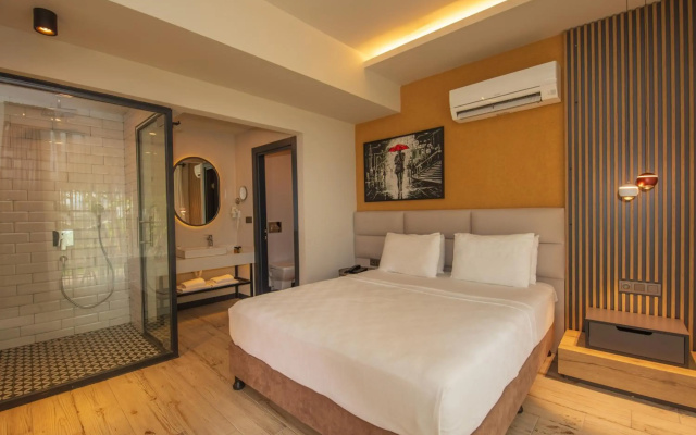 Morina Deluxe Hotel