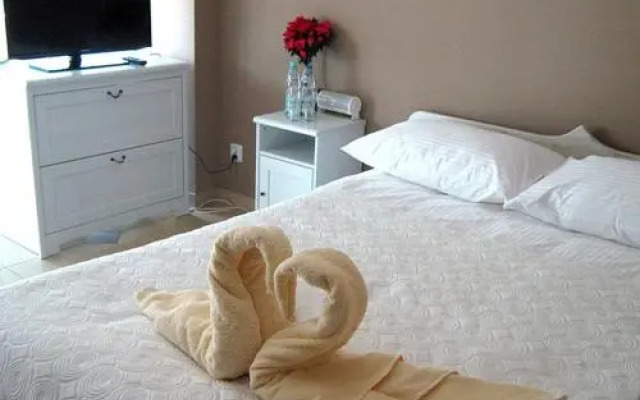 Finezja. Cukiernia i hotelik. Buchajska P.