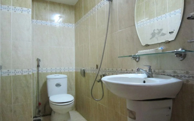 Hong Loan Hotel 4