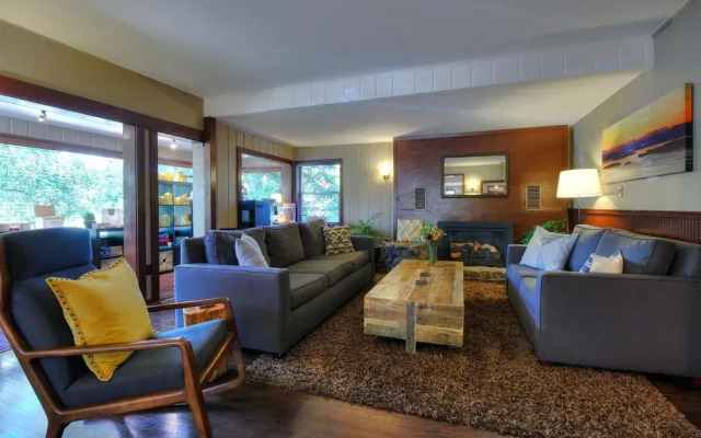 Earthbox Inn & Spa