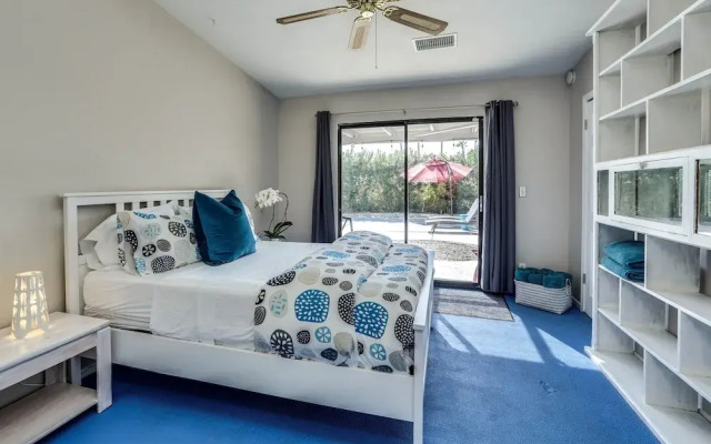 Poolside Living