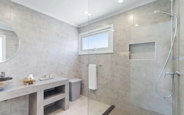 4br4ba w Private Pool Walking Distance to Ritz