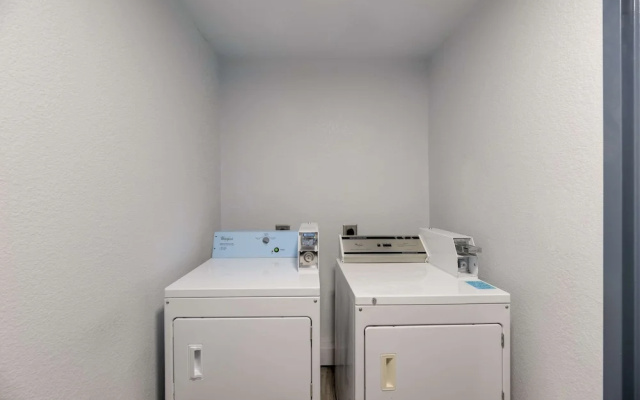 Holiday Inn Express Artesia