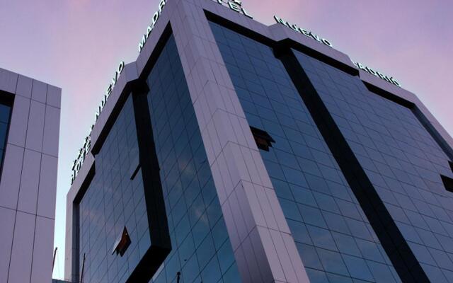 Hotel Nuevo Madrid вид на фасад