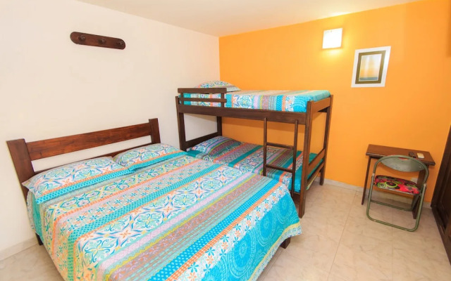 Hostal Parque Real