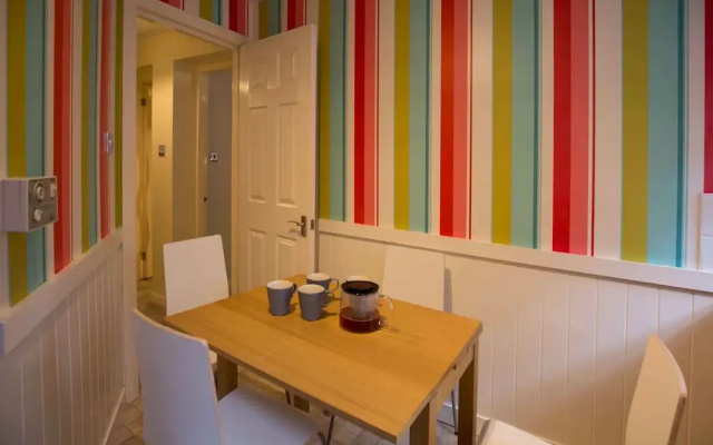 2 Bedroom Meadows Flat