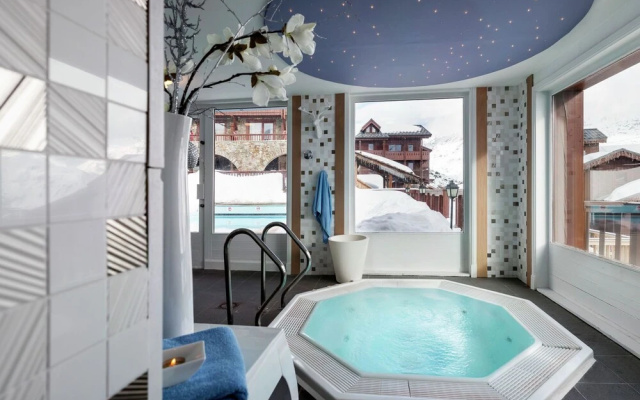 Pretty Apartment Just 300 Meters From the Slopes in Tignes