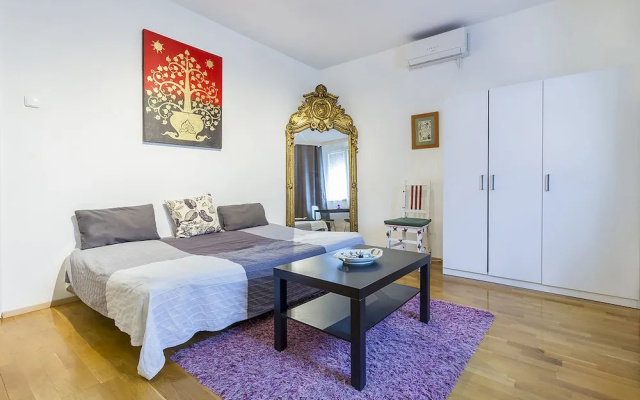 Mohinga Apartment