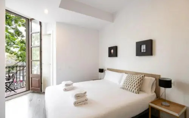 Deco Sants Fira Apartments