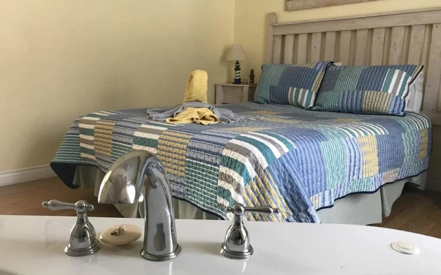 Whispering Waves Cottages