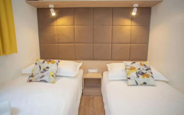 Lastura Mobile Homes