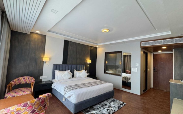 Emroz By Kings Resort