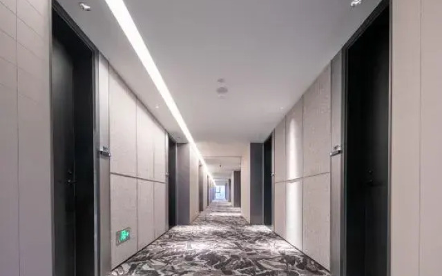 IntercityHotel (Wuhan Nanhu Huazhong Agricultural University)