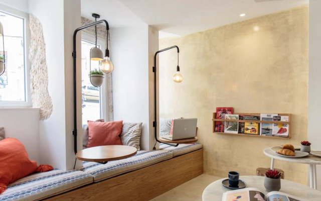 Dear Lisbon Living House