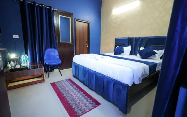 Hotel Spark Inn || Near Motherhood Hospital