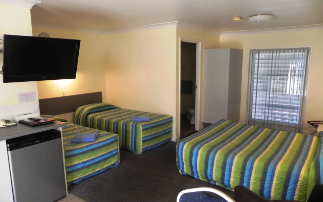 Central Point Motel