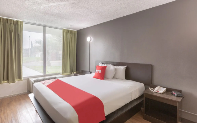 Calloway Inn & Suites