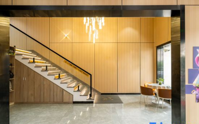 Jingke Electrical Sports Hotel (Shanghai Chuansha Branch)