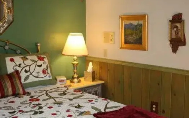 Hacienda del Desierto Bed & Breakfast