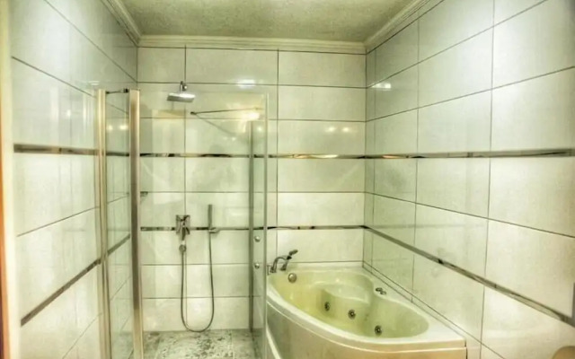 Villa Western Emilia