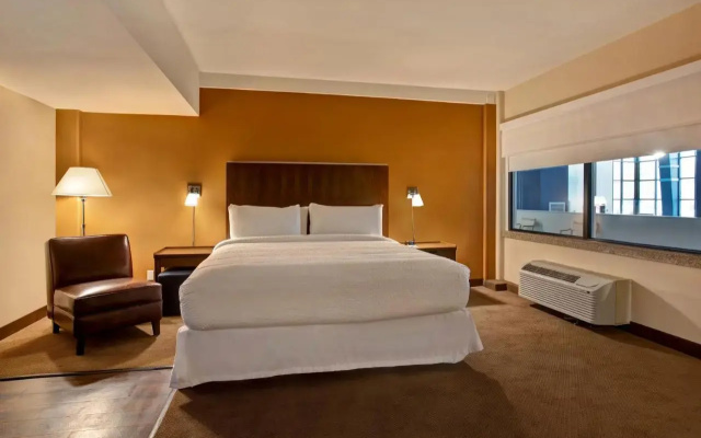 Holiday Inn Peoria-city Centre
