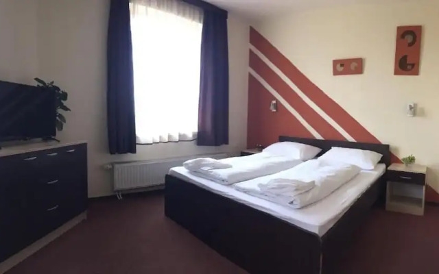 City Hotel Agoston