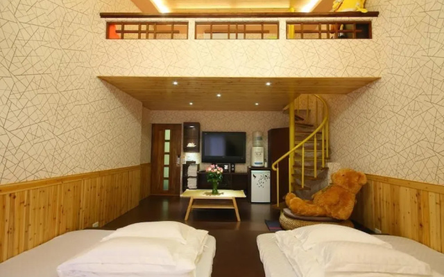 See Railway B&B