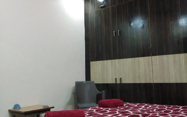 Goroomgo Sudha Sadan Lucknow