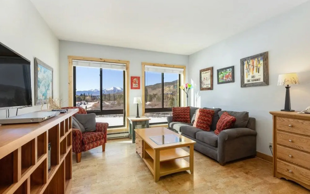2754 Slopeside Condo by RedAwning