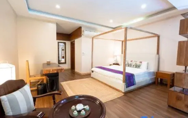 White Tea Hotel