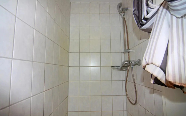 Ferienhaus mit Kamin am Achterwasser in Lutow