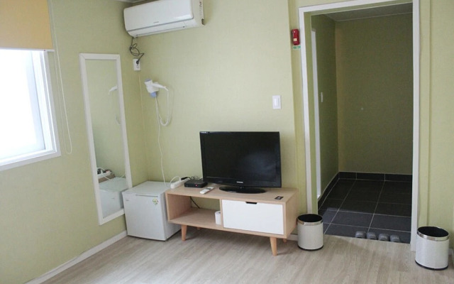 Yeosu Hi and J Guest House