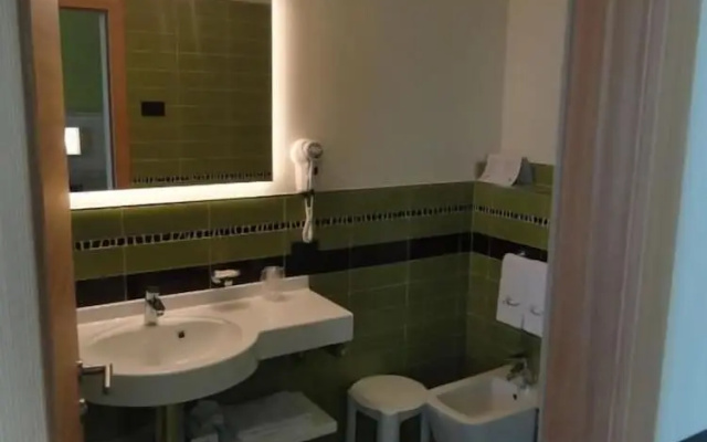 Viridis Hotel