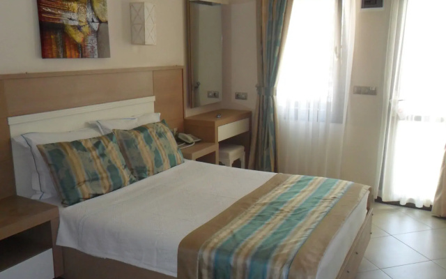 Costa Asmin Hotel