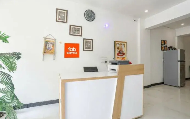 Fabexpress Vivaan Suites