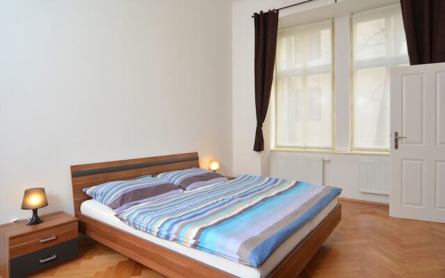 Отель Mivos Prague Apartments Чехия, Прага - отзывы, цены и фото номеров - забронировать отель Mivos Prague Apartments онлайн вид на фасад