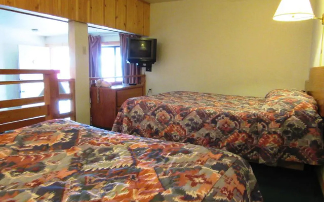 Traveler's Lodge