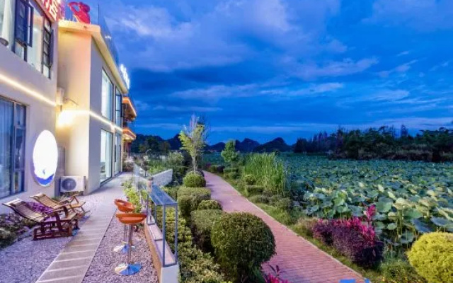 Puzhehei Shanhe Lakeview Boutique Hotel (Puzhehei Scenic Area)