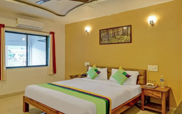 Hotel Lake Paradise