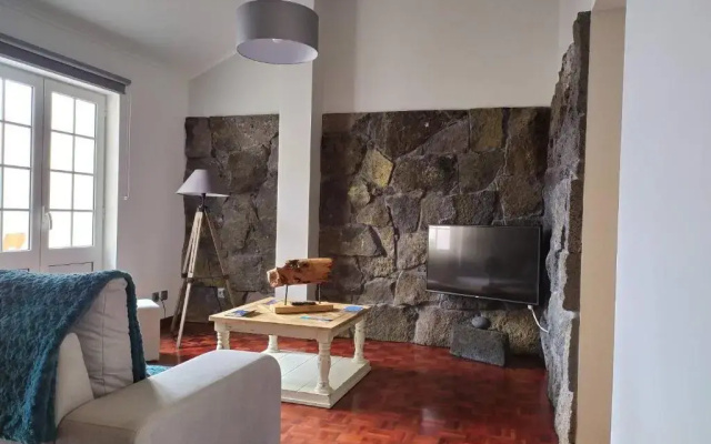Margarida House - Stone Apartment