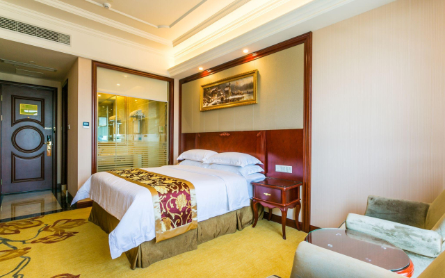 Vienna Shanghai Hongqiao National Convention and E