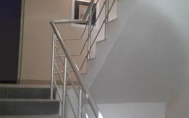 Select Apartment