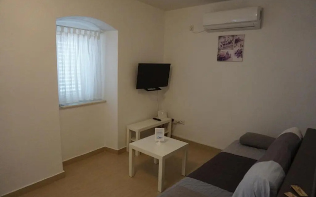 Rosa Apartments