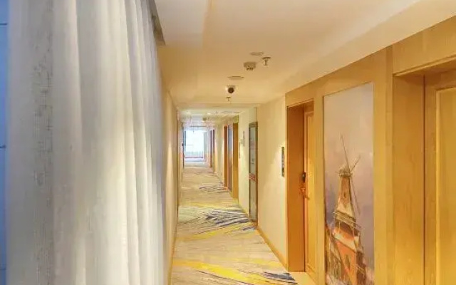 Vienna Hotel (Zhengzhou Hi-tech Wanda Zhengxuanhui Branch)