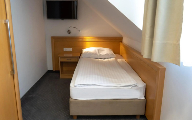 Hotel Jezero