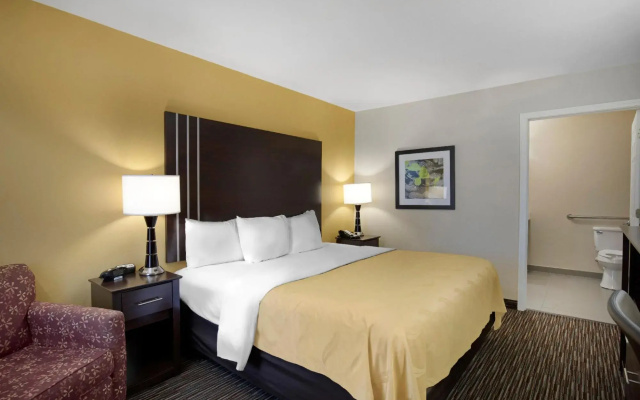 Quality Inn Seneca